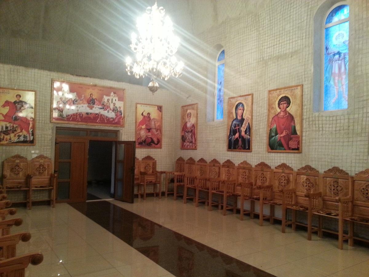 Interiorul bisericii